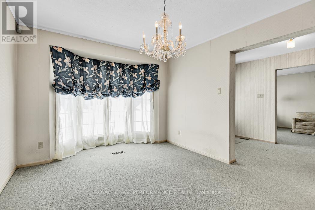 












1970 MARQUIS AVENUE

,
Ottawa,




Ontario
K1J8J4

