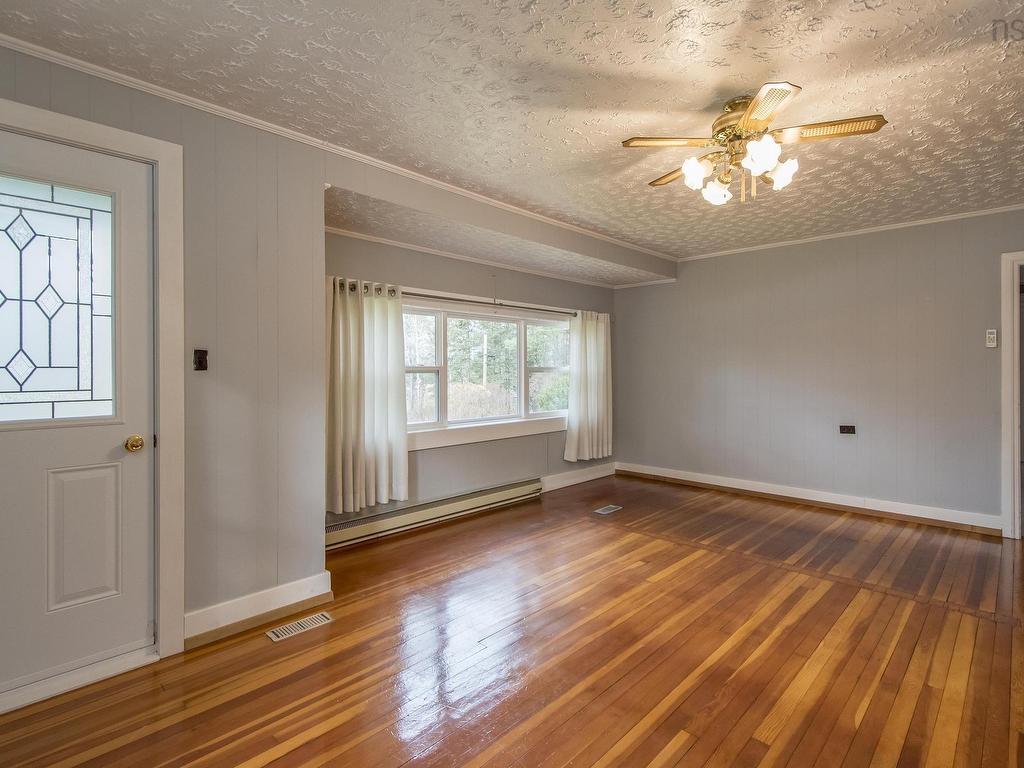 












452 Highway 236

,
Stanley,




NS
B0N 2H0

