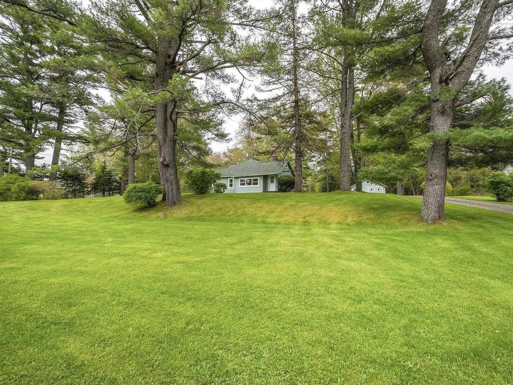 












452 Highway 236

,
Stanley,




NS
B0N 2H0

