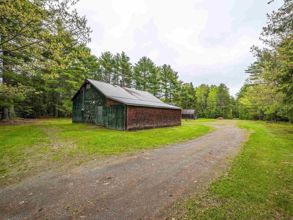












452 Highway 236

,
Stanley,




NS
B0N 2H0

