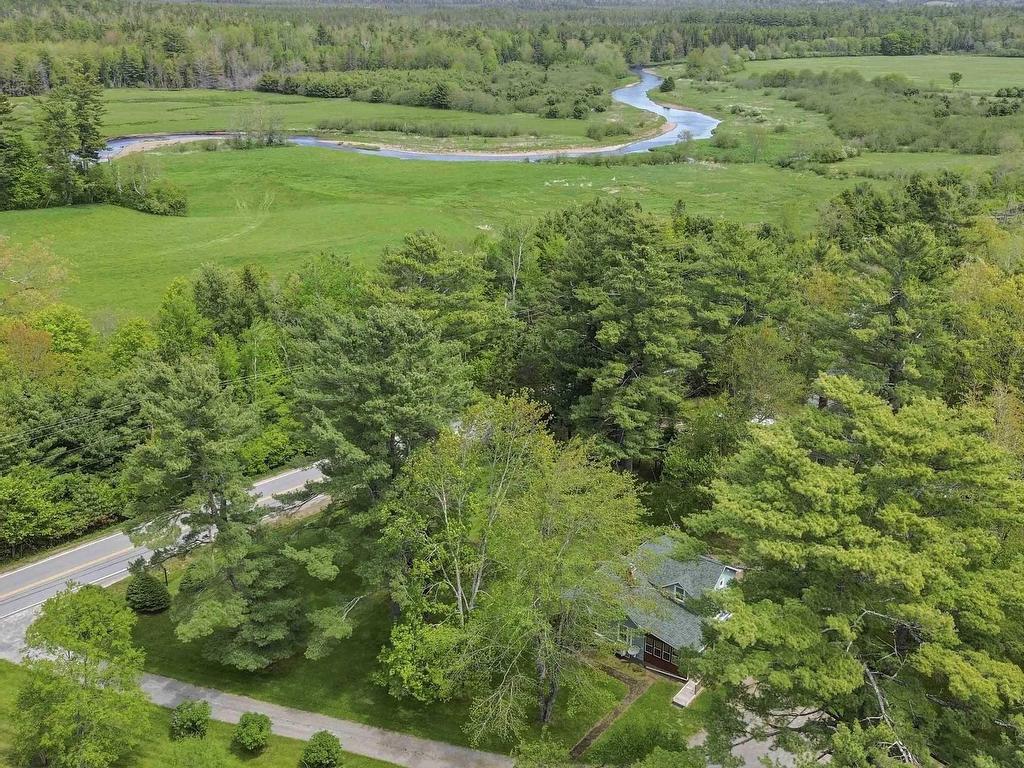 












452 Highway 236

,
Stanley,




NS
B0N 2H0

