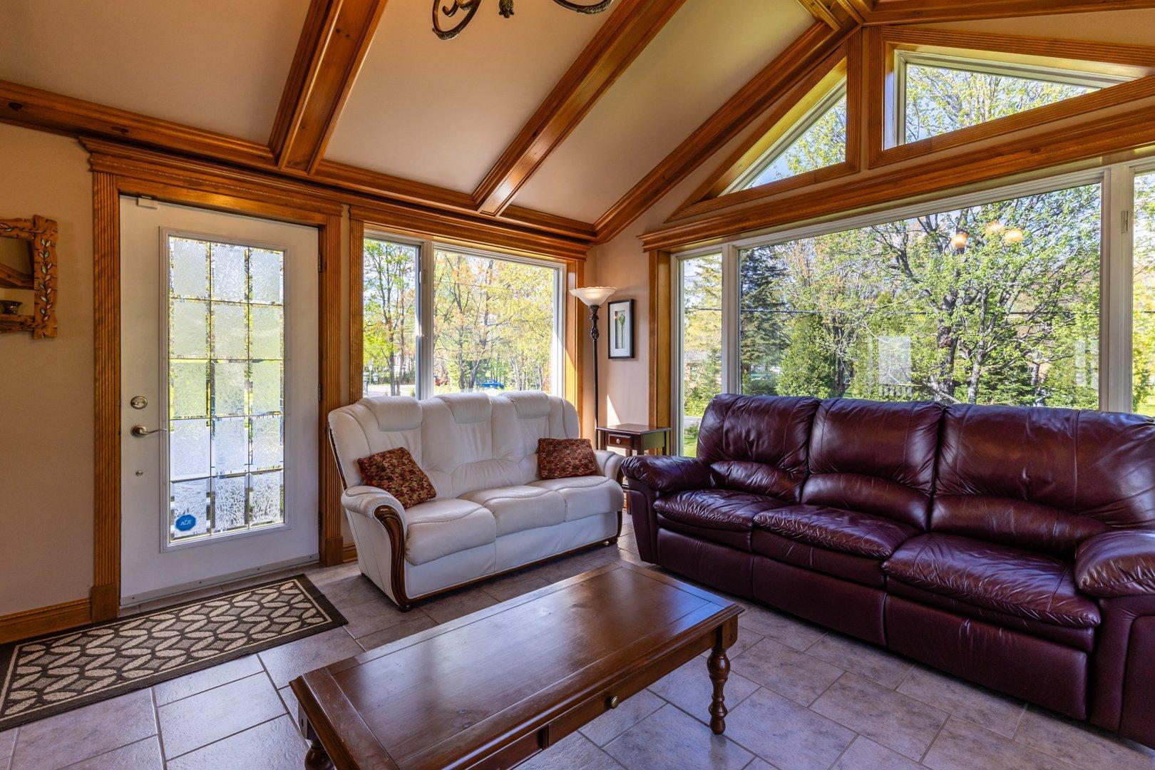 









7


Rue Vallières

,
Pont-Rouge,




QC
G3H2T8

