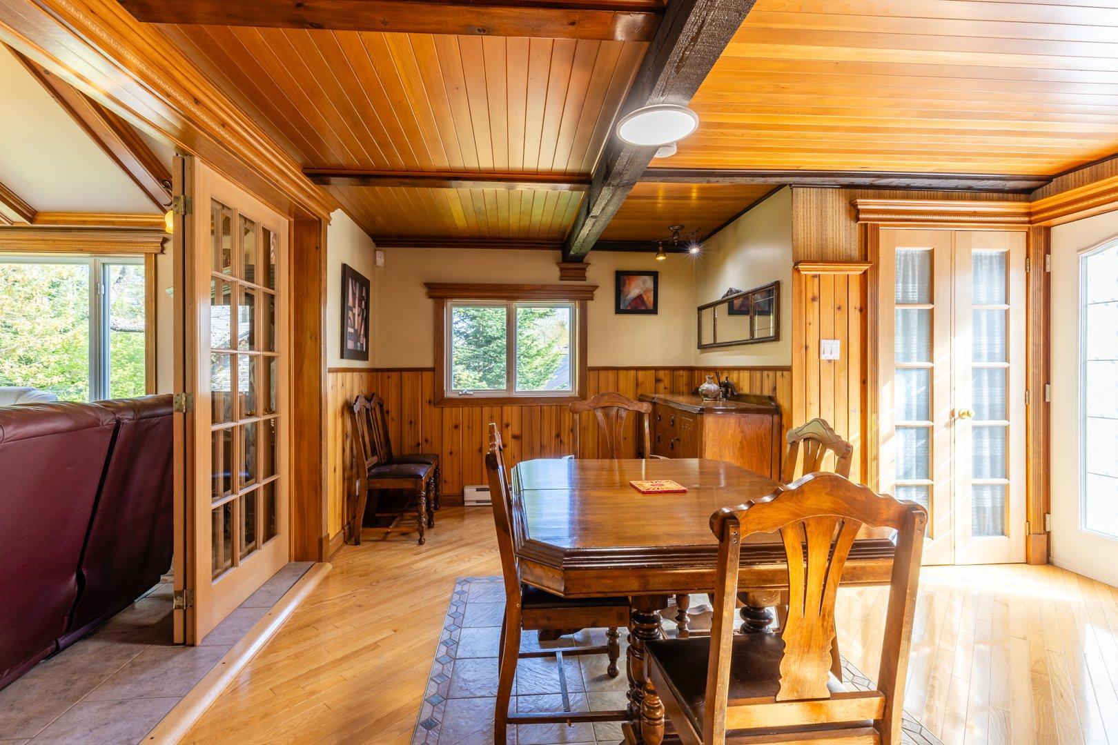 









7


Rue Vallières

,
Pont-Rouge,




QC
G3H2T8

