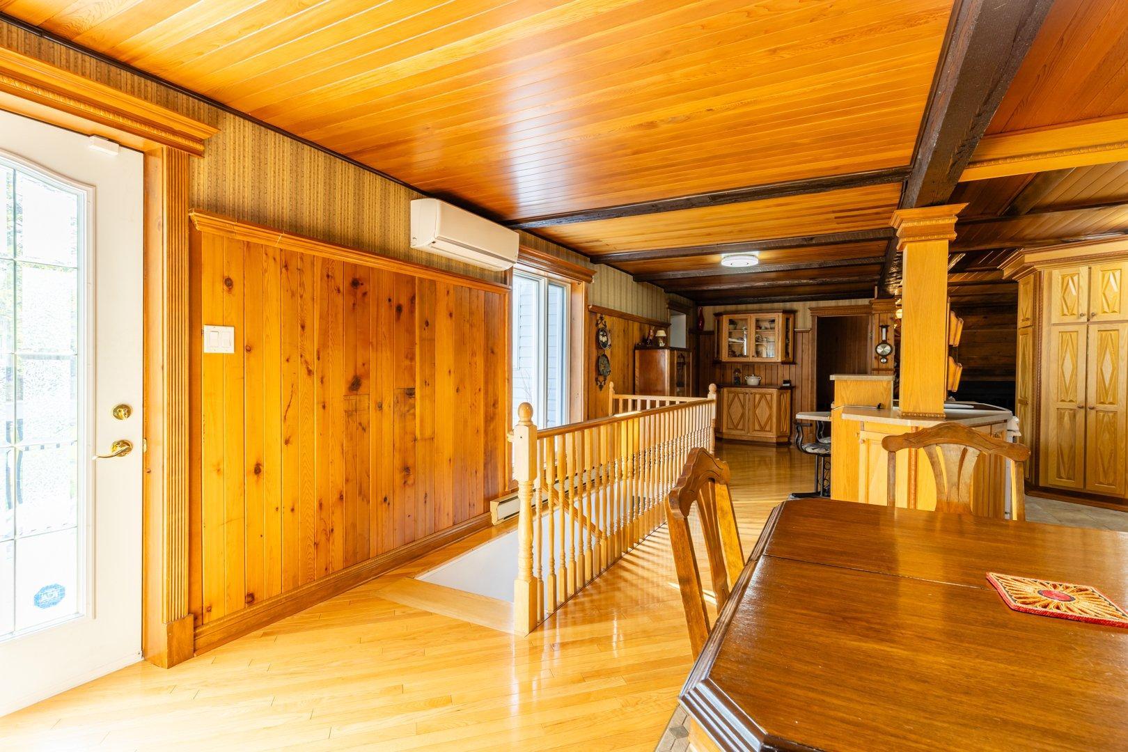 









7


Rue Vallières

,
Pont-Rouge,




QC
G3H2T8

