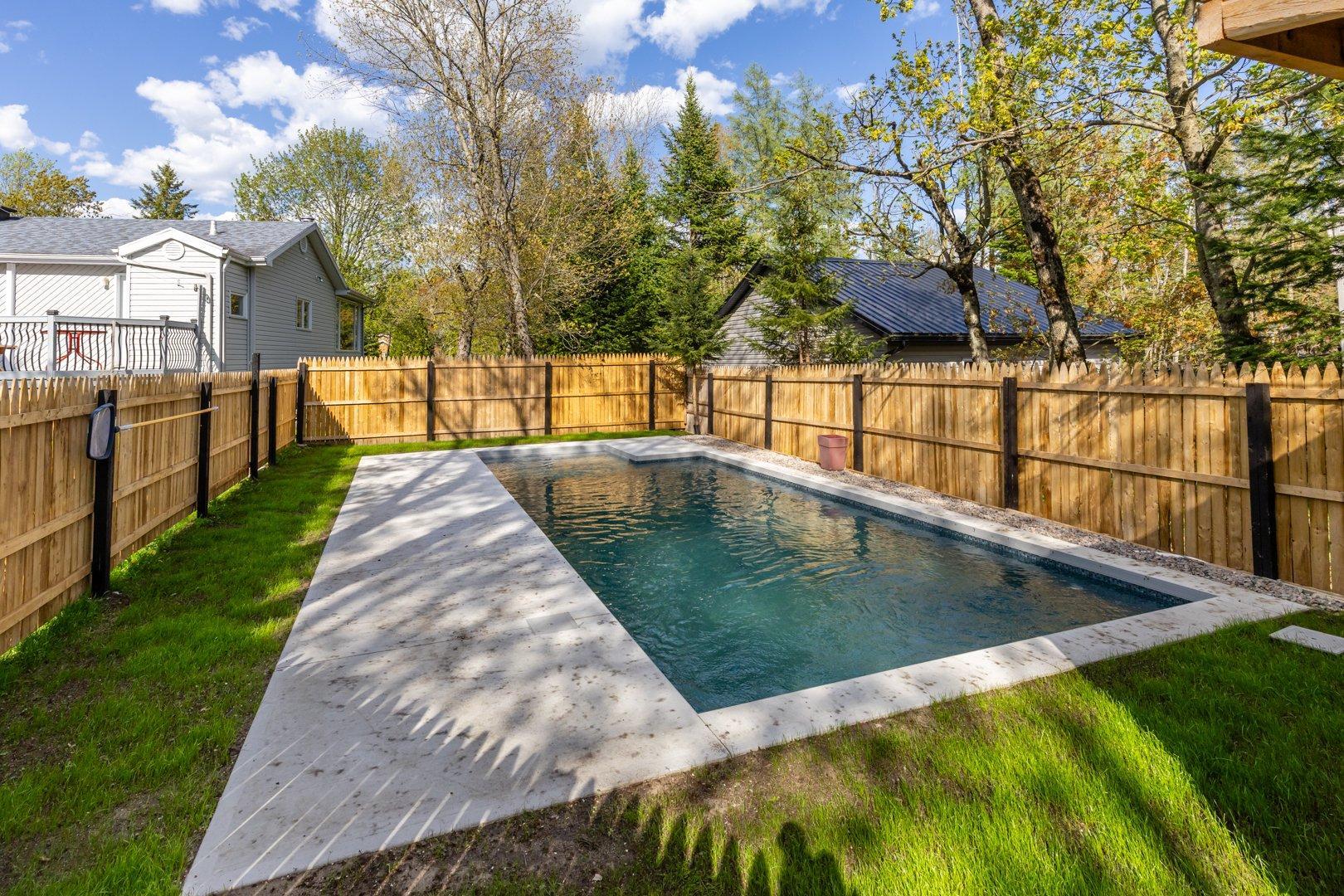 









7


Rue Vallières

,
Pont-Rouge,




QC
G3H2T8

