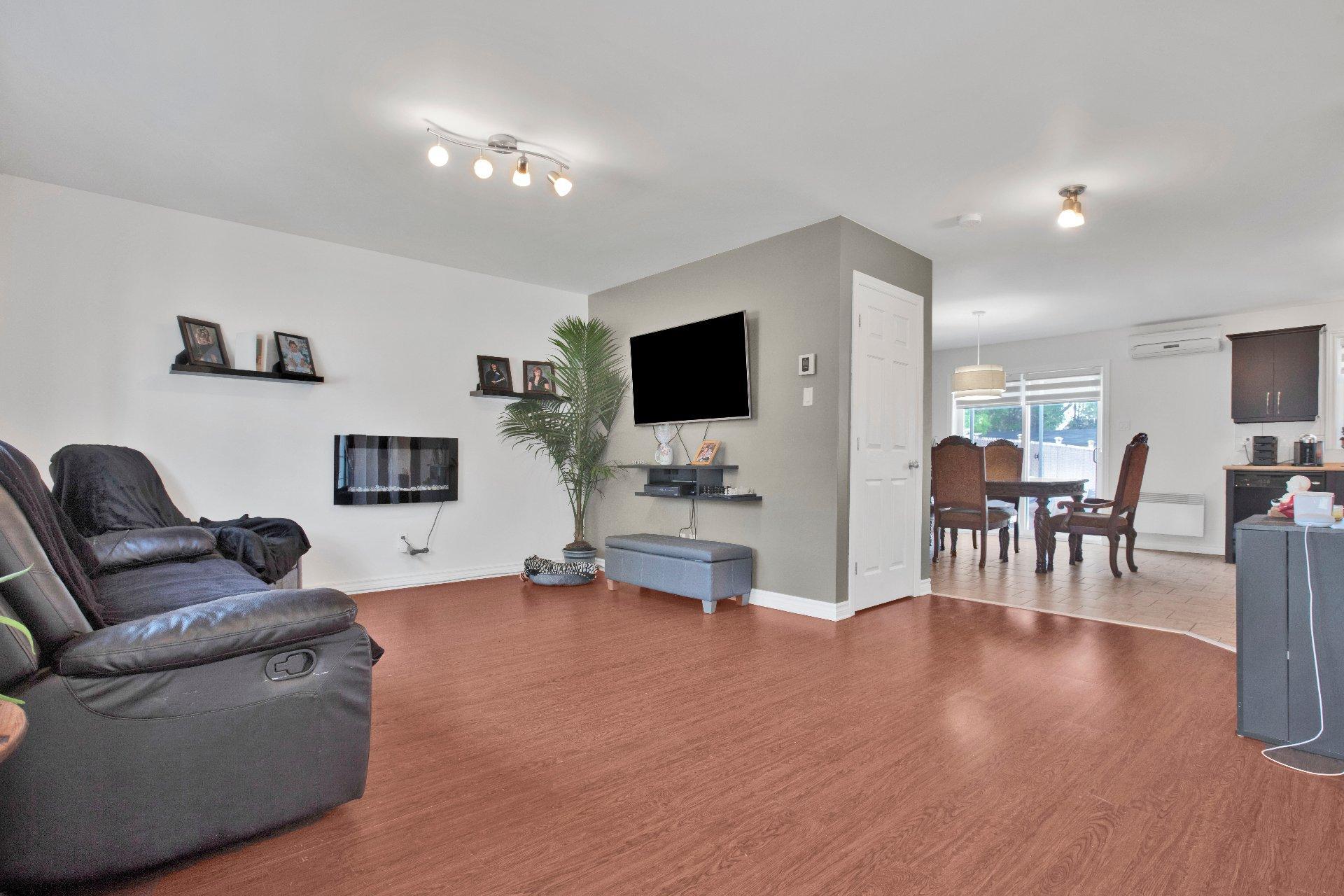 









96


Rue de l'Aqueduc

,
Napierville,




QC
J0J1L0

