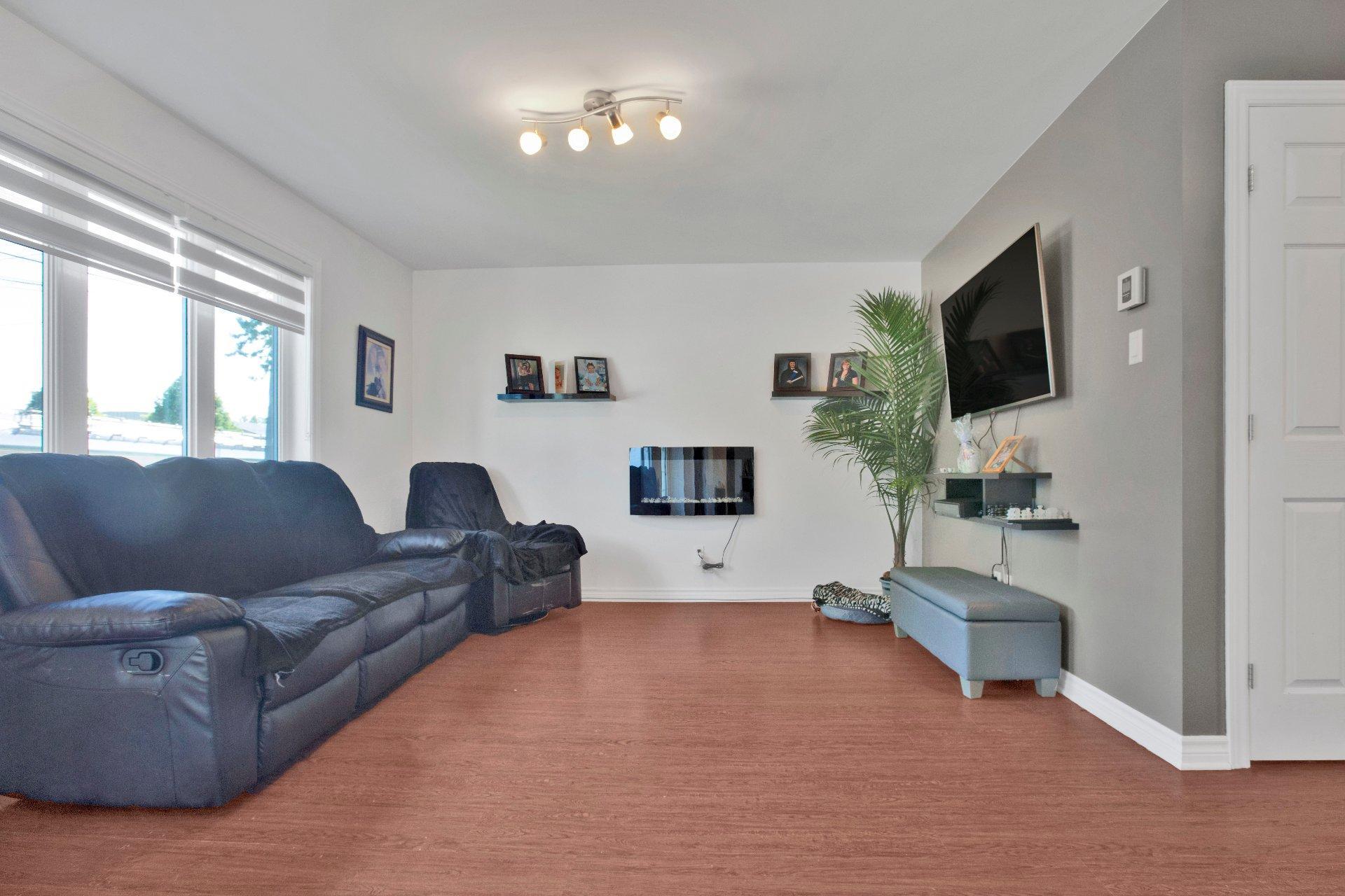 









96


Rue de l'Aqueduc

,
Napierville,




QC
J0J1L0

