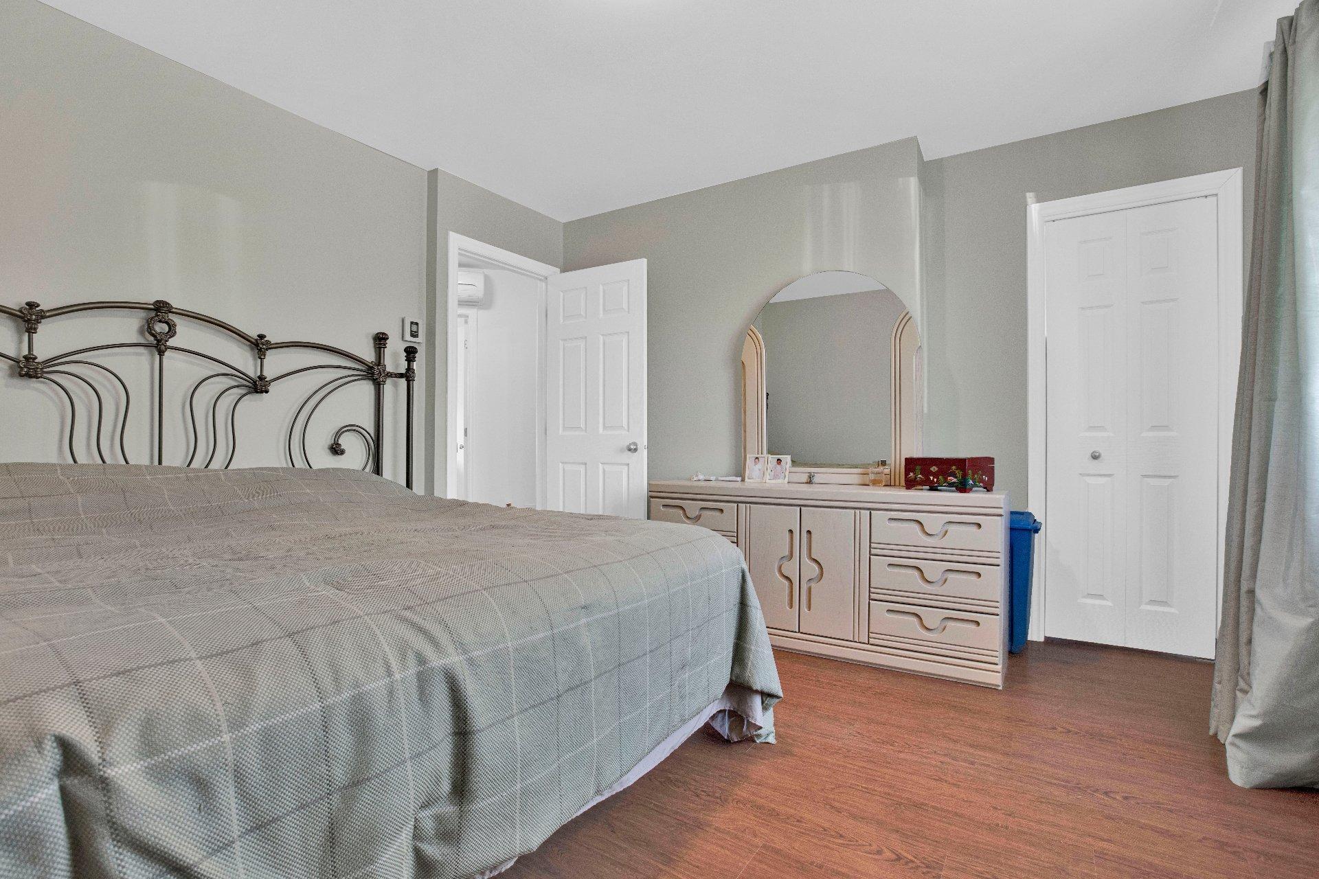 









96


Rue de l'Aqueduc

,
Napierville,




QC
J0J1L0

