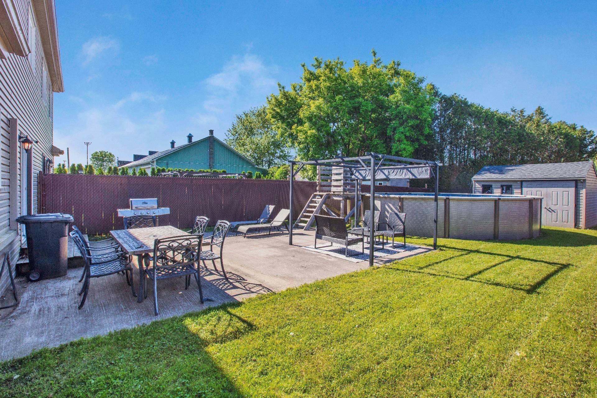 









96


Rue de l'Aqueduc

,
Napierville,




QC
J0J1L0

