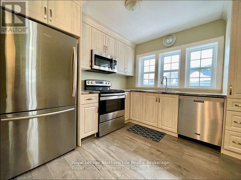 












450 MCCONNELL ST STREET

,
Mattawa,




Ontario
P0H1V0

