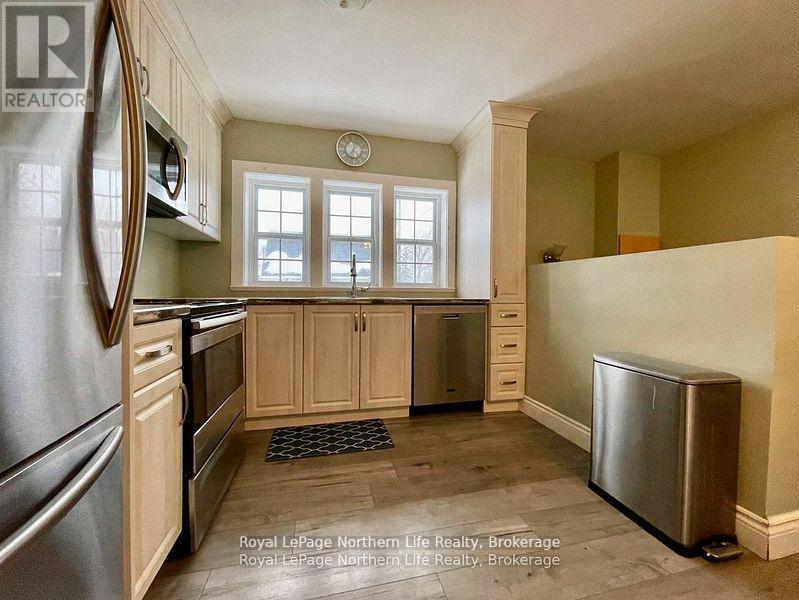 












450 MCCONNELL ST STREET

,
Mattawa,




Ontario
P0H1V0

