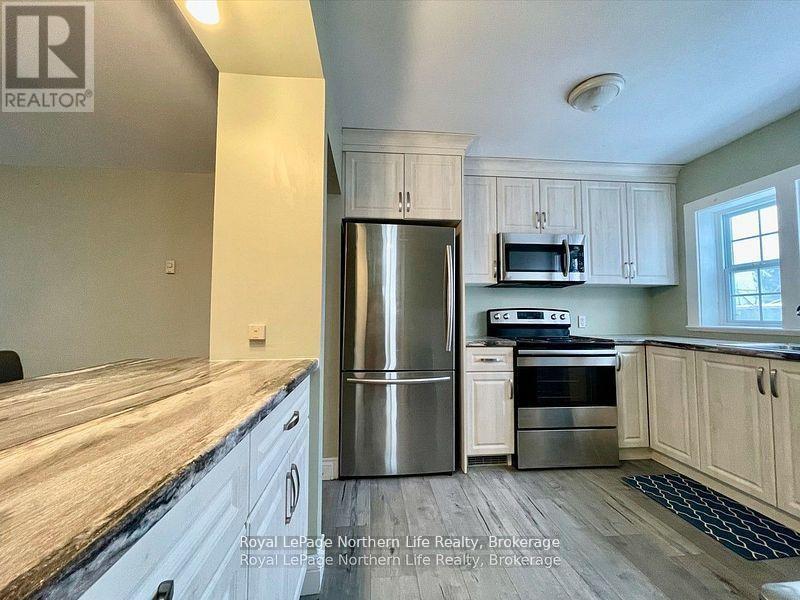 












450 MCCONNELL ST STREET

,
Mattawa,




Ontario
P0H1V0

