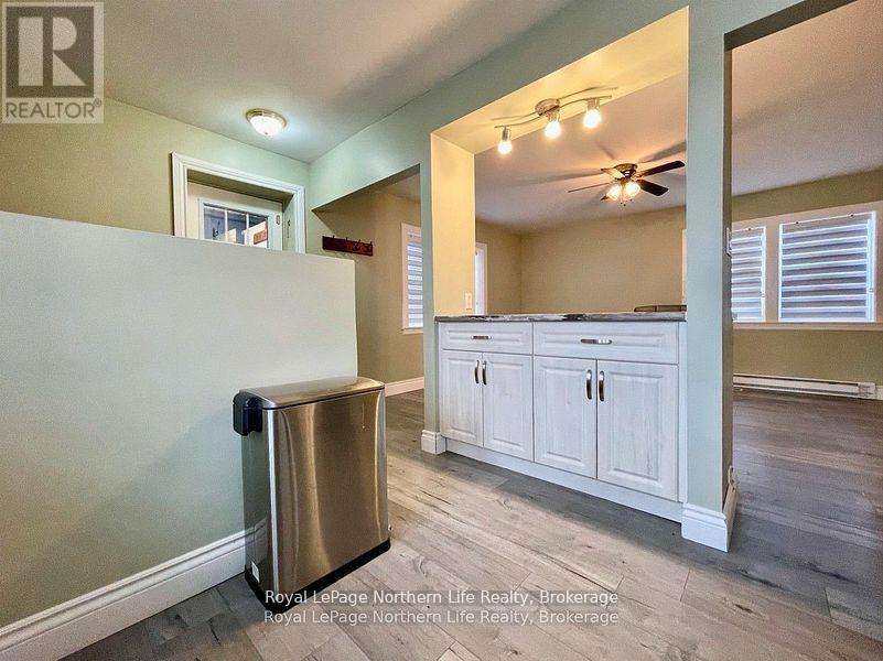 












450 MCCONNELL ST STREET

,
Mattawa,




Ontario
P0H1V0

