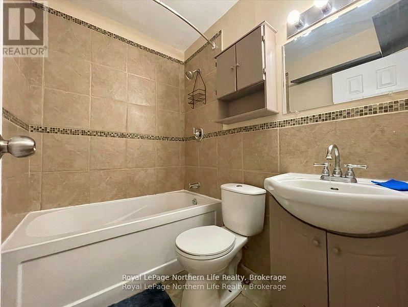 












450 MCCONNELL ST STREET

,
Mattawa,




Ontario
P0H1V0

