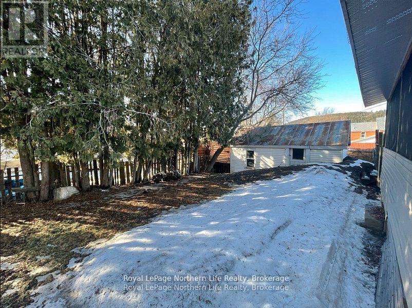 












450 MCCONNELL ST STREET

,
Mattawa,




Ontario
P0H1V0

