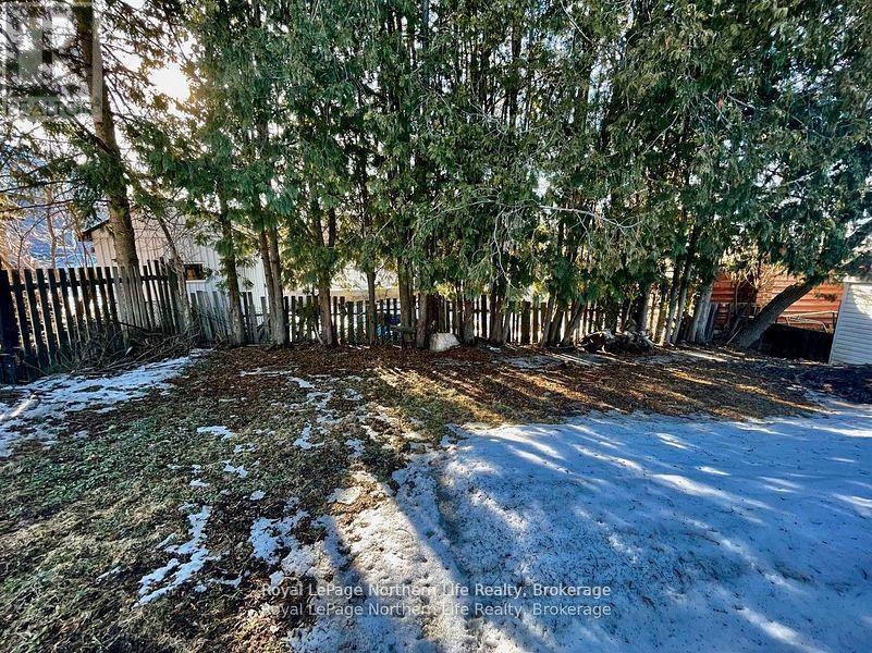 












450 MCCONNELL ST STREET

,
Mattawa,




Ontario
P0H1V0

