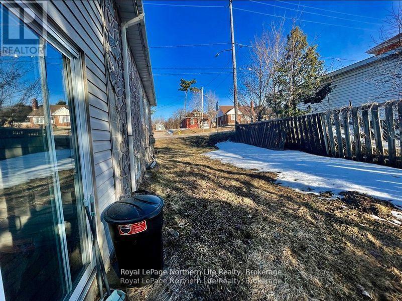 












450 MCCONNELL ST STREET

,
Mattawa,




Ontario
P0H1V0

