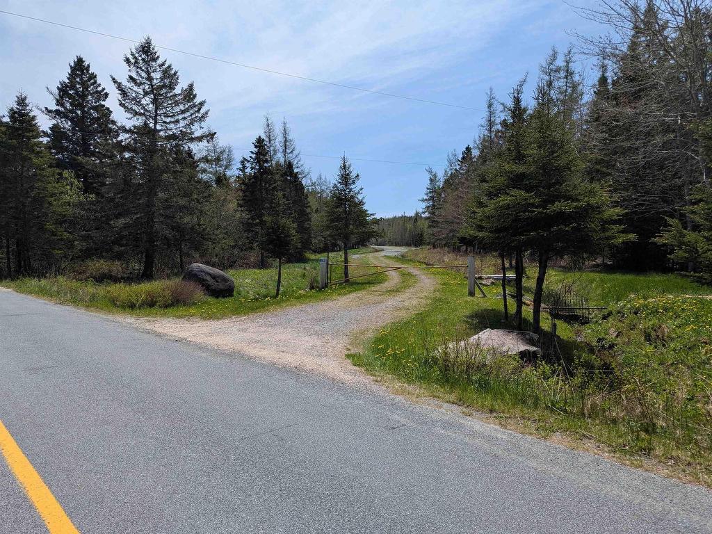












2-B 91 Old Halifax Road

,
Glen Haven,







NS
B3Z 2W8


