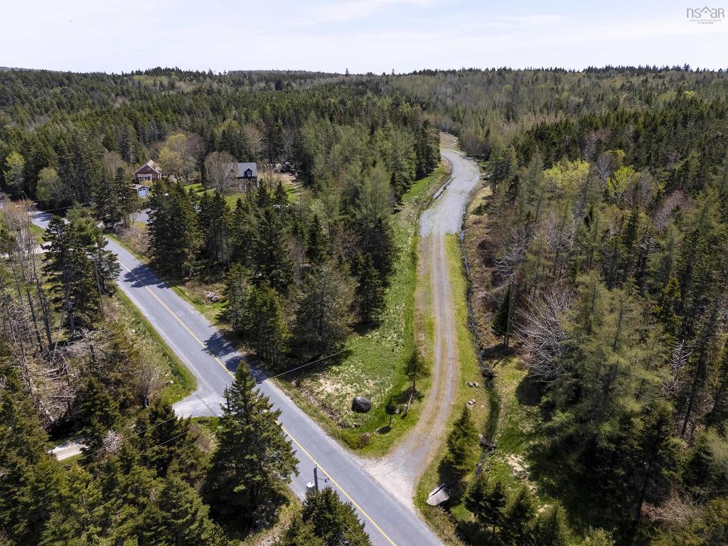 












2-B 91 Old Halifax Road

,
Glen Haven,







NS
B3Z 2W8

