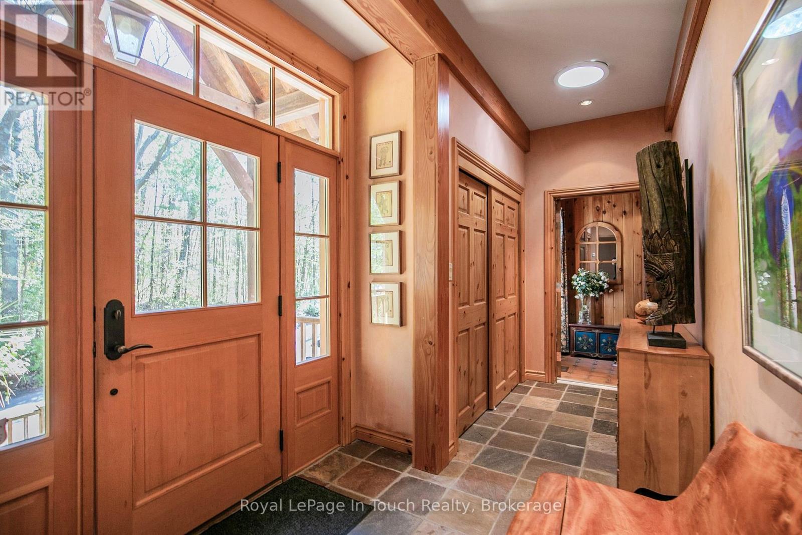 












731 CONCESSION 15 ROAD W

,
Tiny,




Ontario
L9M0H7

