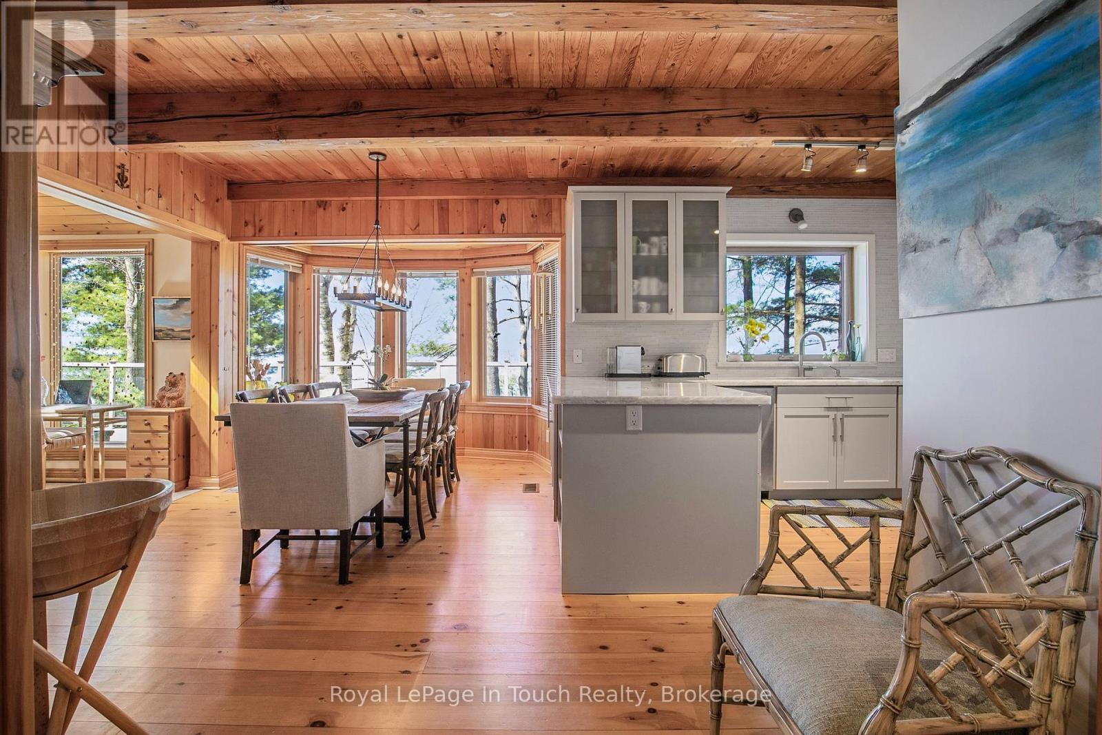 












731 CONCESSION 15 ROAD W

,
Tiny,




Ontario
L9M0H7

