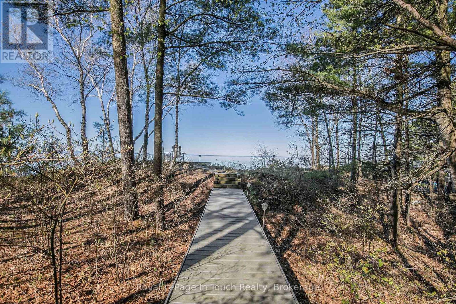 












731 CONCESSION 15 ROAD W

,
Tiny,




Ontario
L9M0H7

