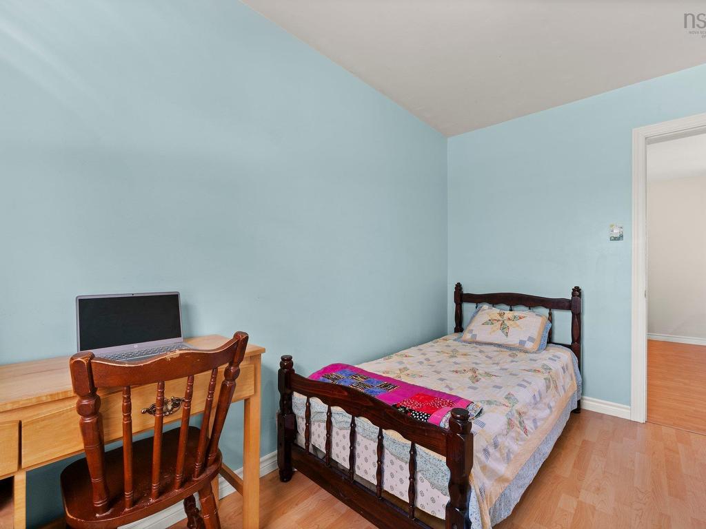 












102 Oceanlea Drive

,
Eastern Passage,




NS
B3G 1G4

