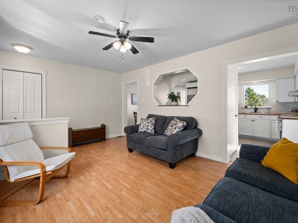 












102 Oceanlea Drive

,
Eastern Passage,




NS
B3G 1G4

