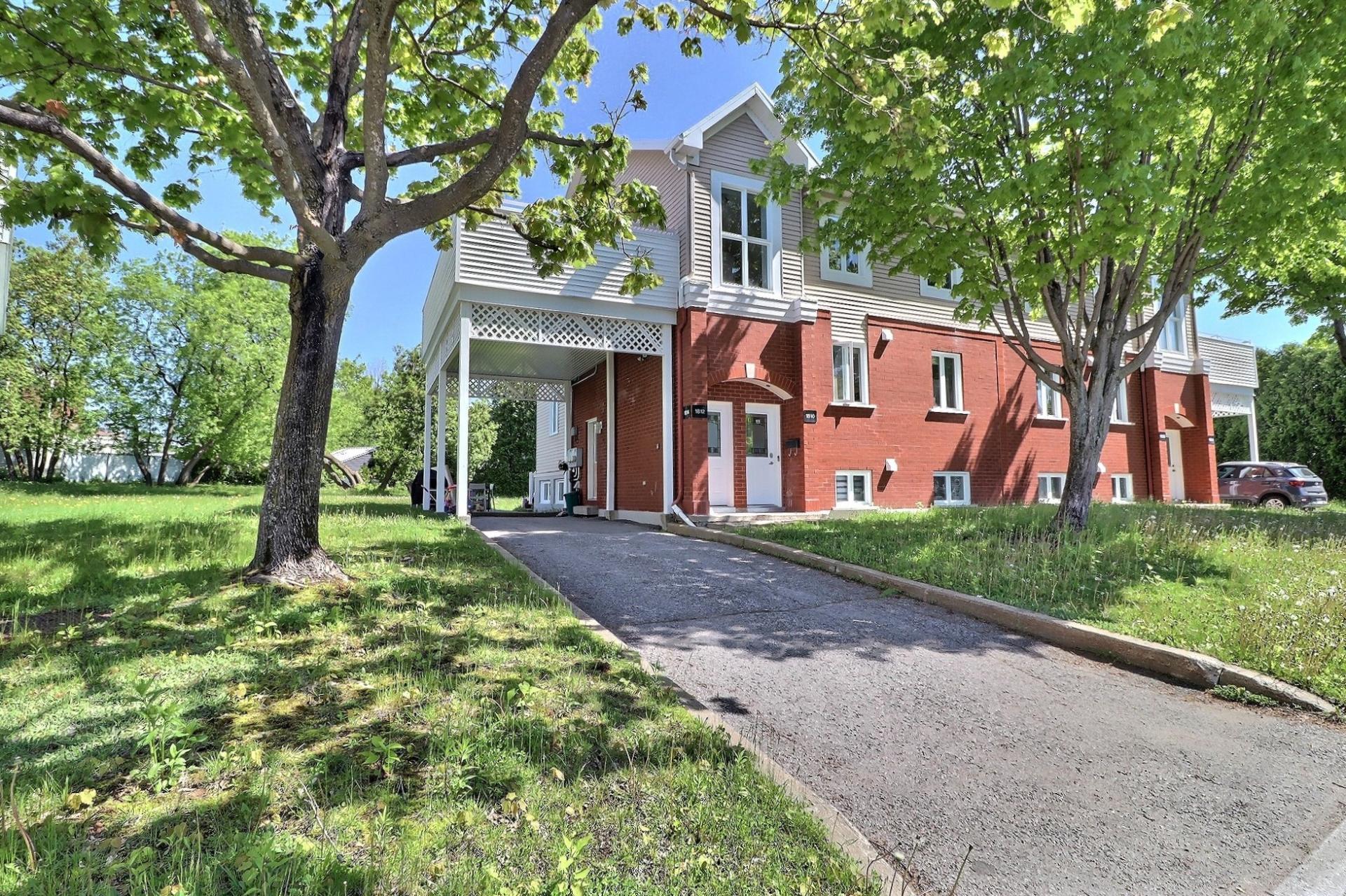 









1810


Rue Bonnault

,
Québec (Sainte-Foy/Sillery/Cap-Rouge),




QC
G2G2M3

