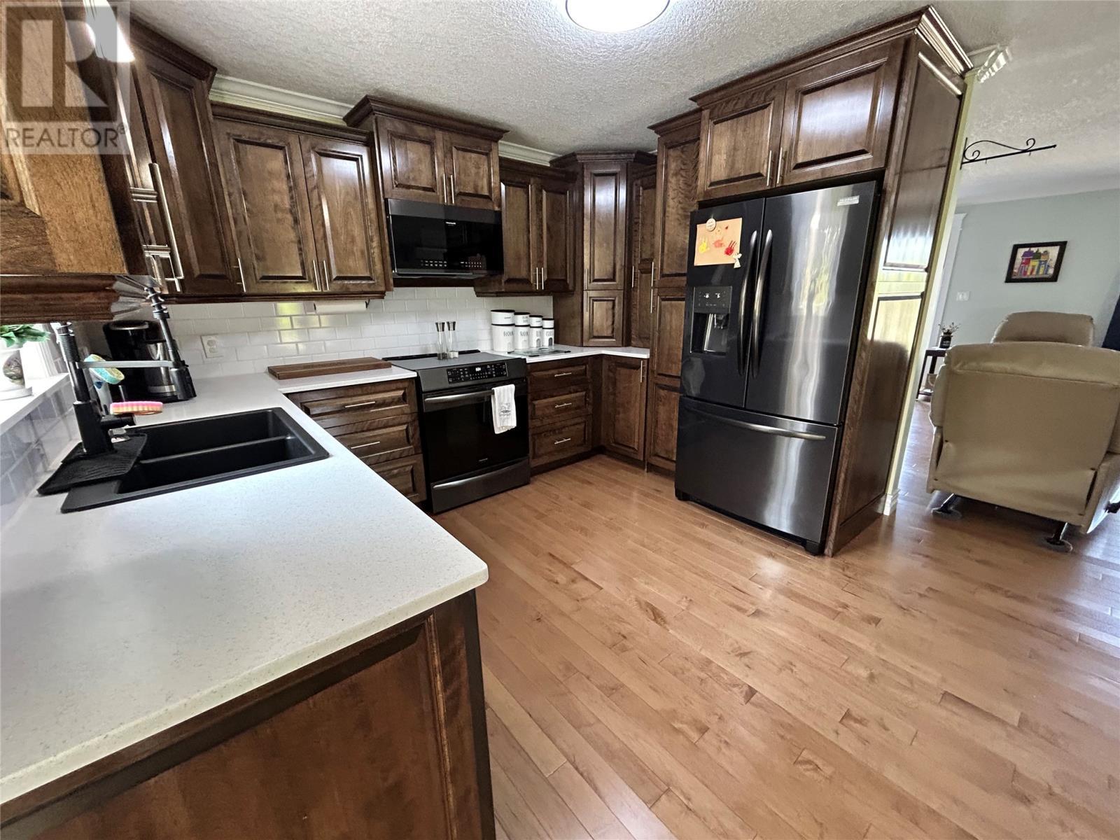 












480 Main Road RT 406 Route

,
Searston,




Newfoundland & Labrador
A0N1J0

