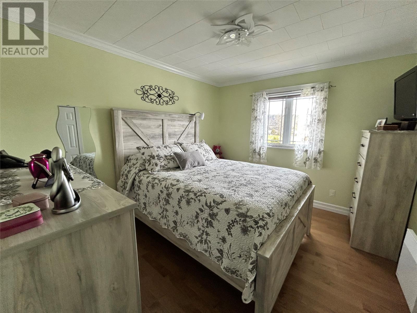 












480 Main Road RT 406 Route

,
Searston,




Newfoundland & Labrador
A0N1J0

