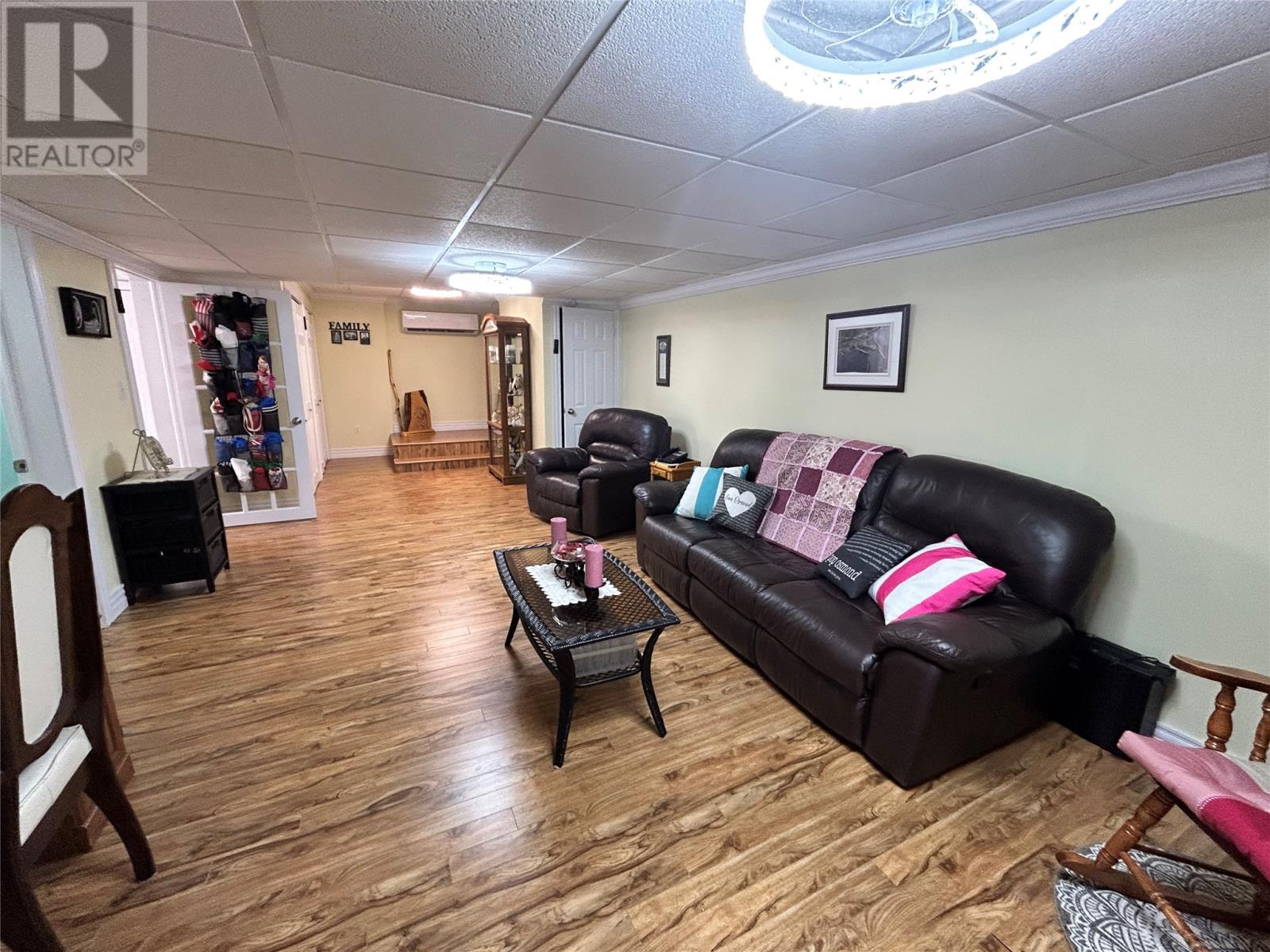 












480 Main Road RT 406 Route

,
Searston,




Newfoundland & Labrador
A0N1J0

