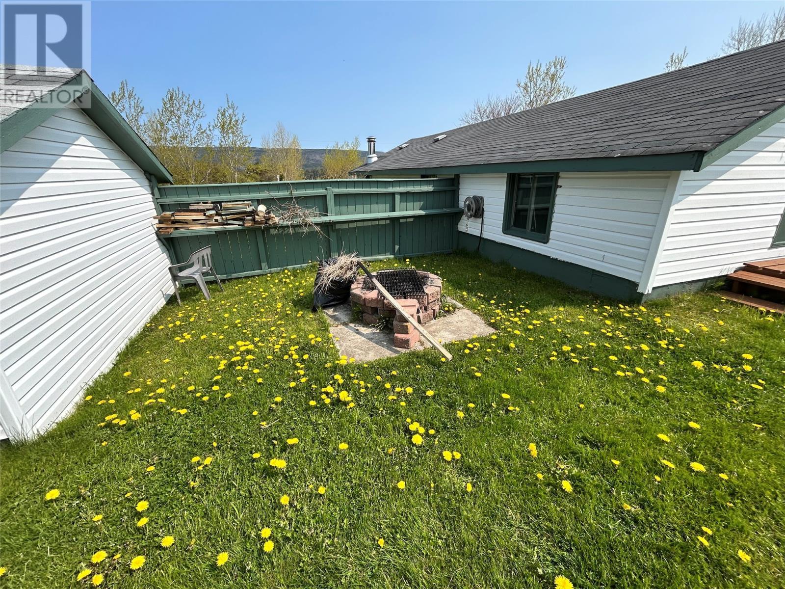 












480 Main Road RT 406 Route

,
Searston,




Newfoundland & Labrador
A0N1J0

