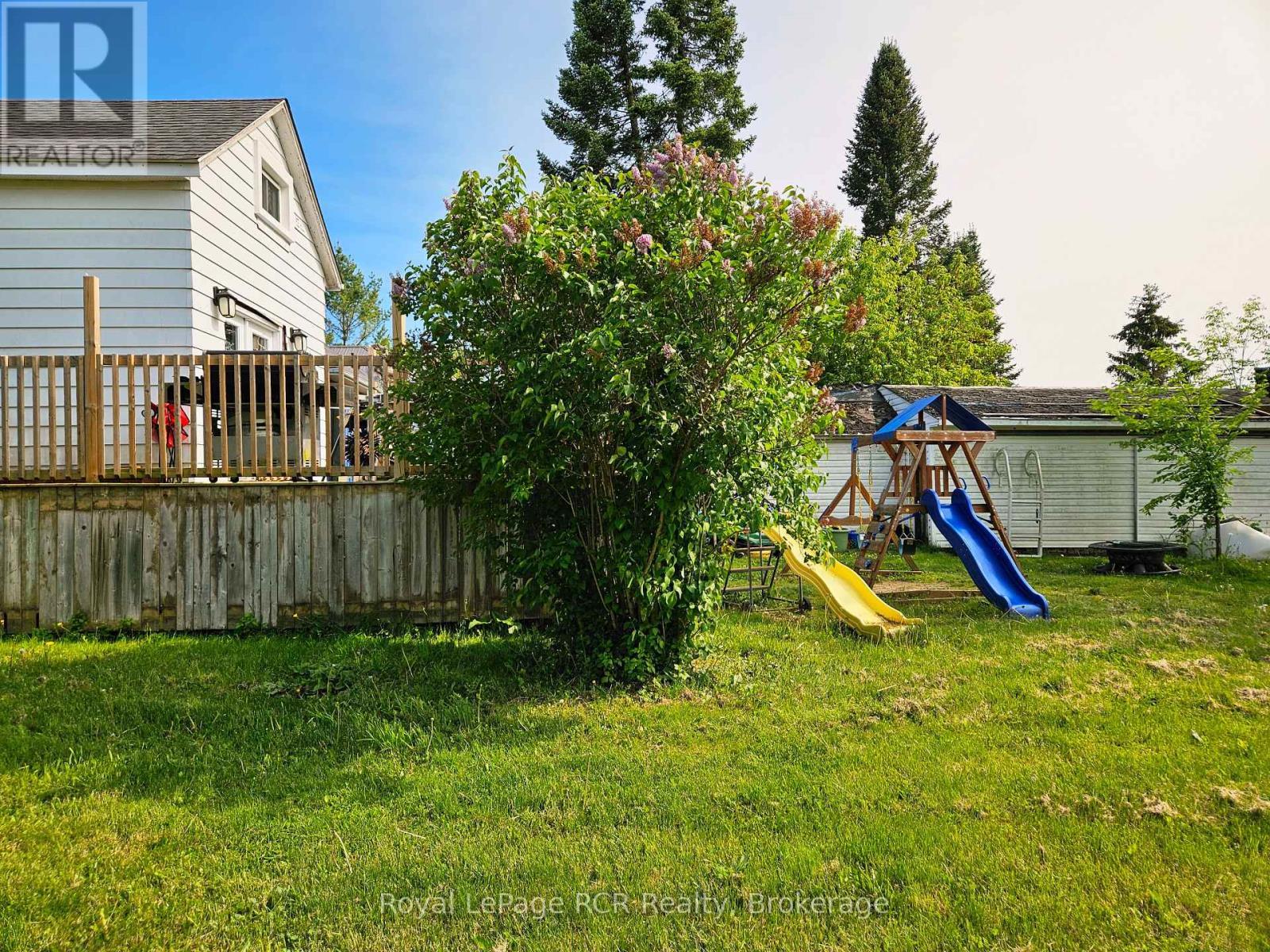 












136228 GREY ROAD 40 ROAD

,
Chatsworth,




Ontario
N0H1K0

