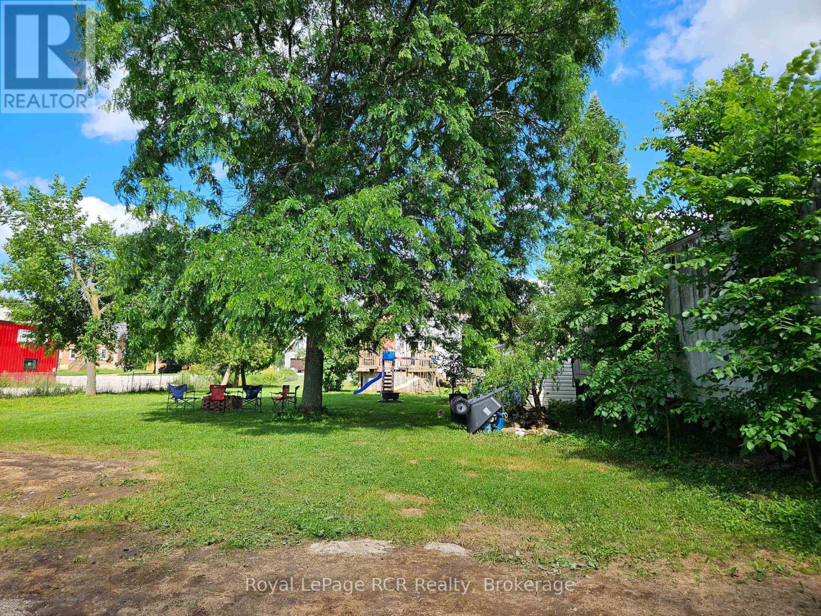 












136228 GREY ROAD 40 ROAD

,
Chatsworth,




Ontario
N0H1K0

