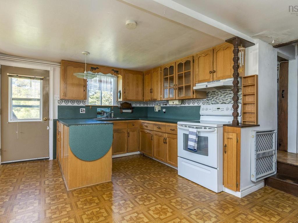 












43 South Point Road

,
Portuguese Cove,




NS
B3V 1K3

