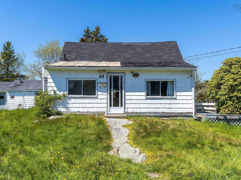 












43 South Point Road

,
Portuguese Cove,




NS
B3V 1K3


