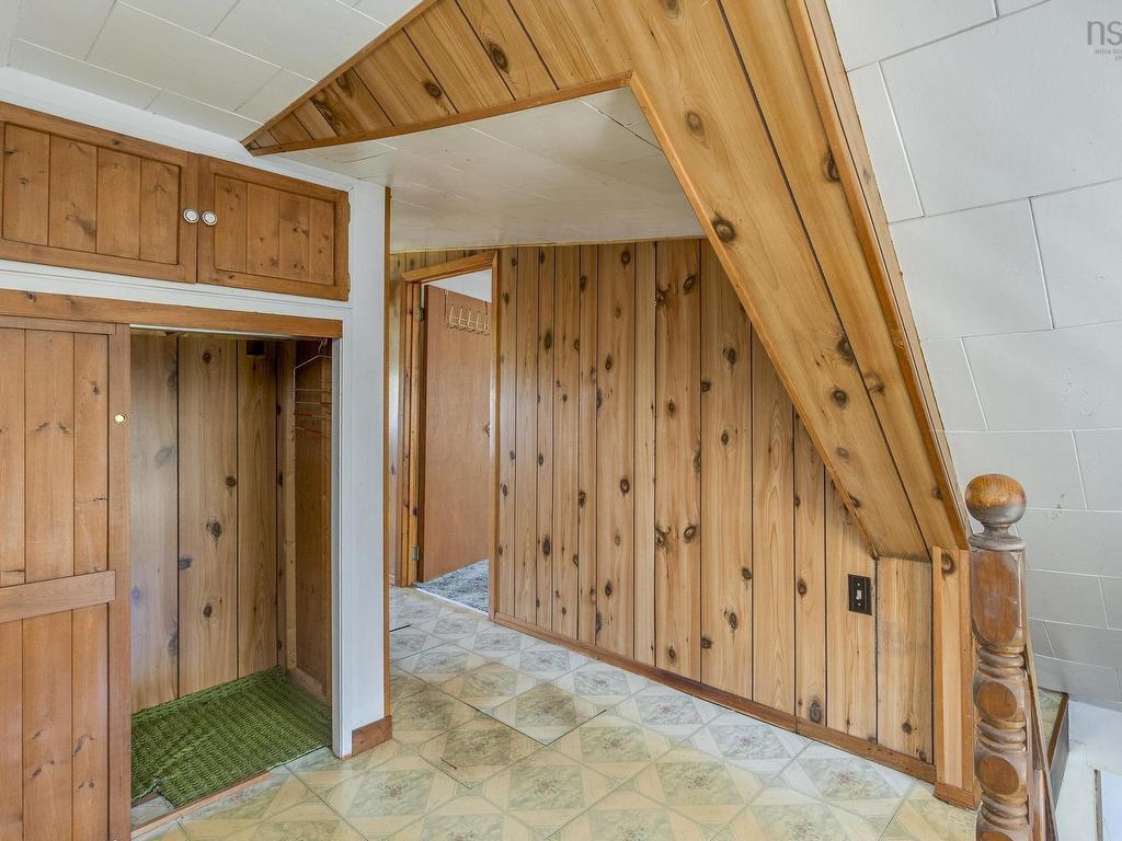 












43 South Point Road

,
Portuguese Cove,




NS
B3V 1K3

