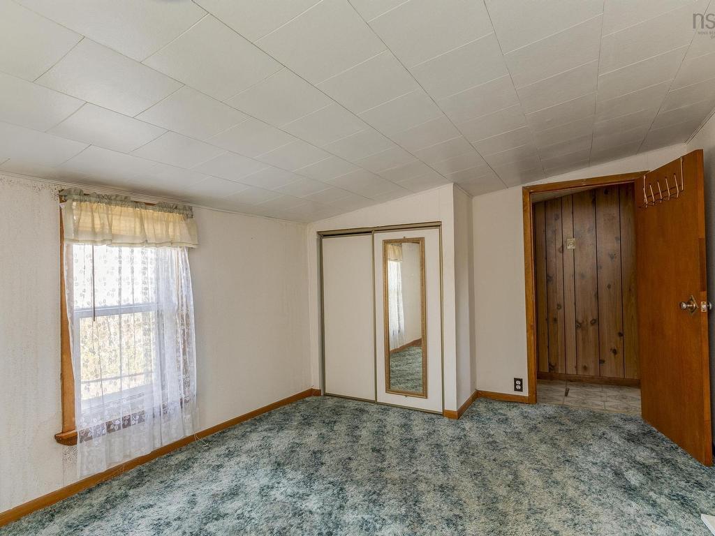 












43 South Point Road

,
Portuguese Cove,




NS
B3V 1K3

