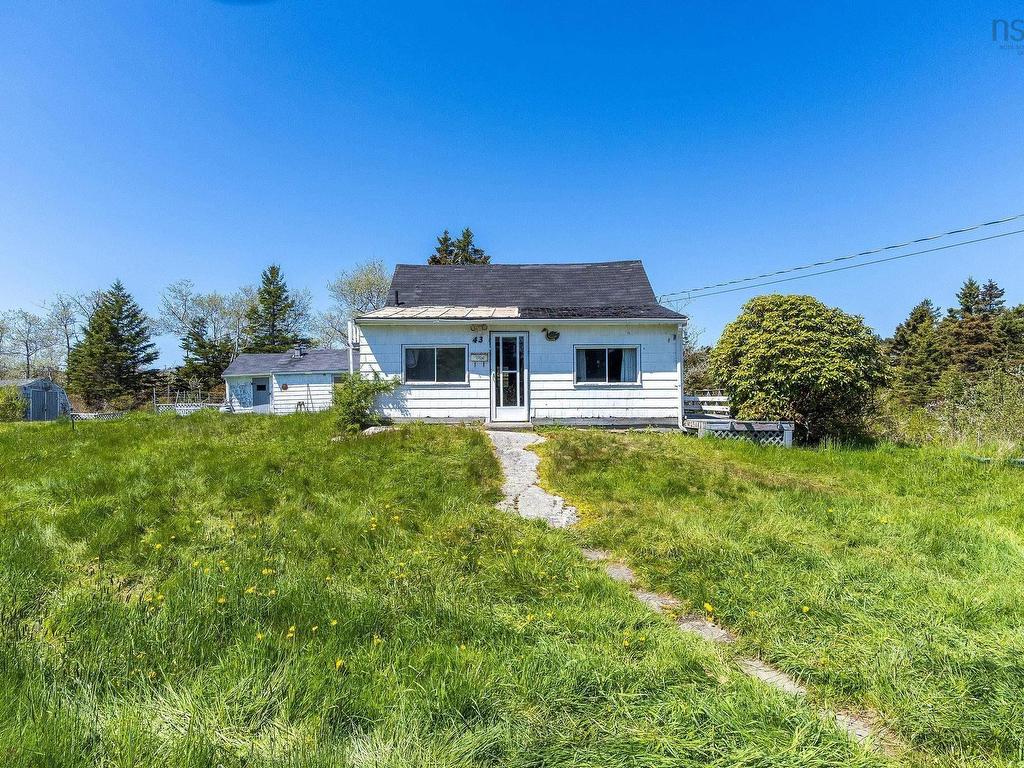 












43 South Point Road

,
Portuguese Cove,




NS
B3V 1K3

