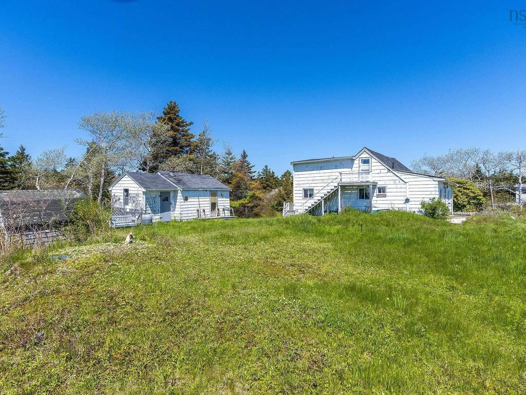 












43 South Point Road

,
Portuguese Cove,




NS
B3V 1K3

