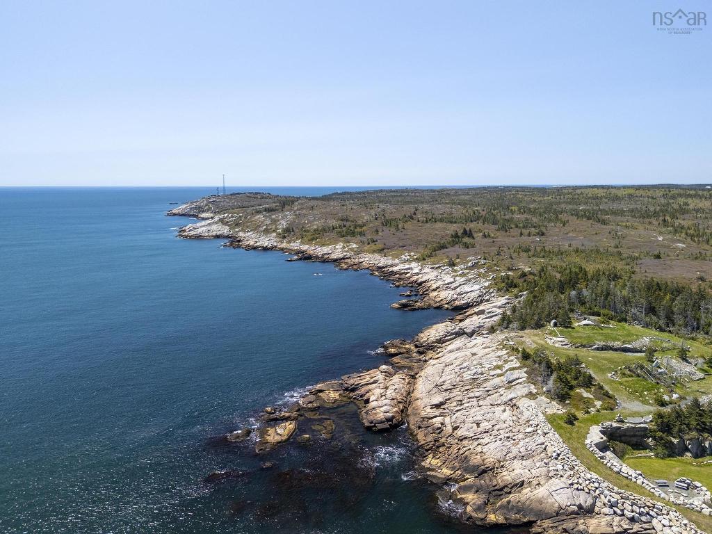 












43 South Point Road

,
Portuguese Cove,




NS
B3V 1K3

