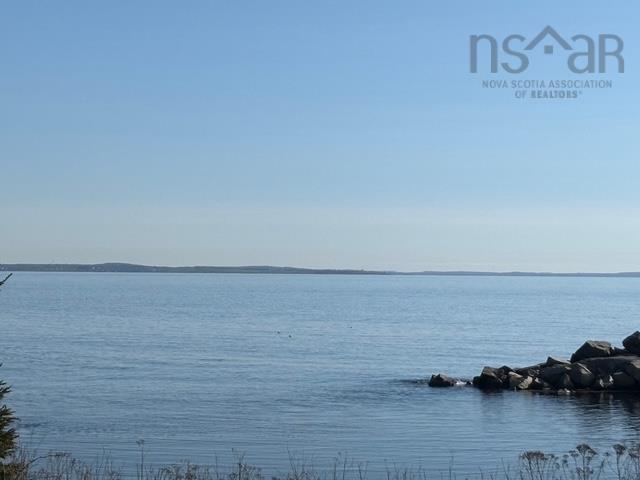 












43 South Point Road

,
Portuguese Cove,




NS
B3V 1K3

