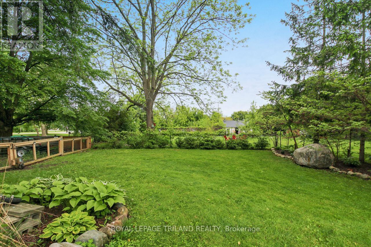 












9460 CURRIE ROAD

,
Dutton/Dunwich (Wallacetown),




Ontario
N0L2M0


