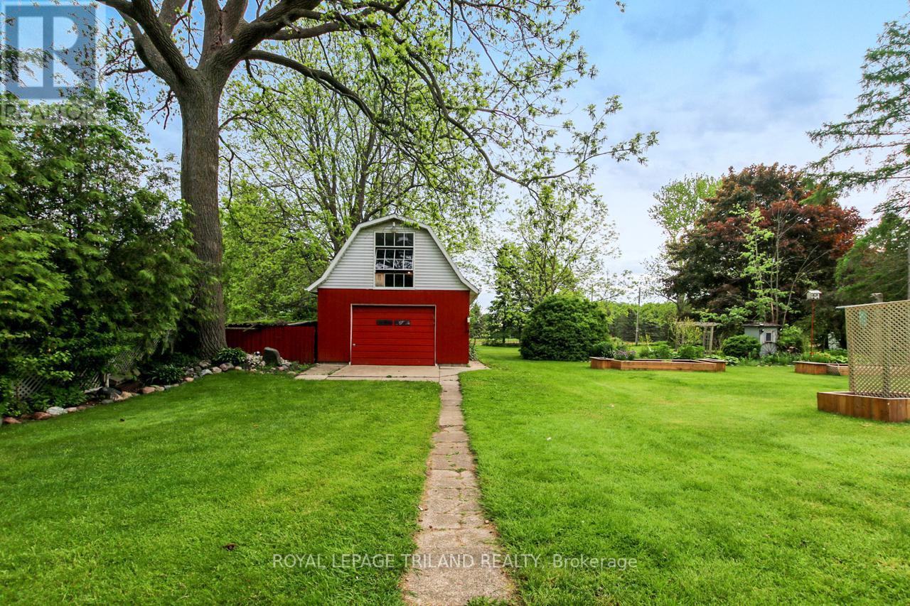 












9460 CURRIE ROAD

,
Dutton/Dunwich (Wallacetown),




Ontario
N0L2M0

