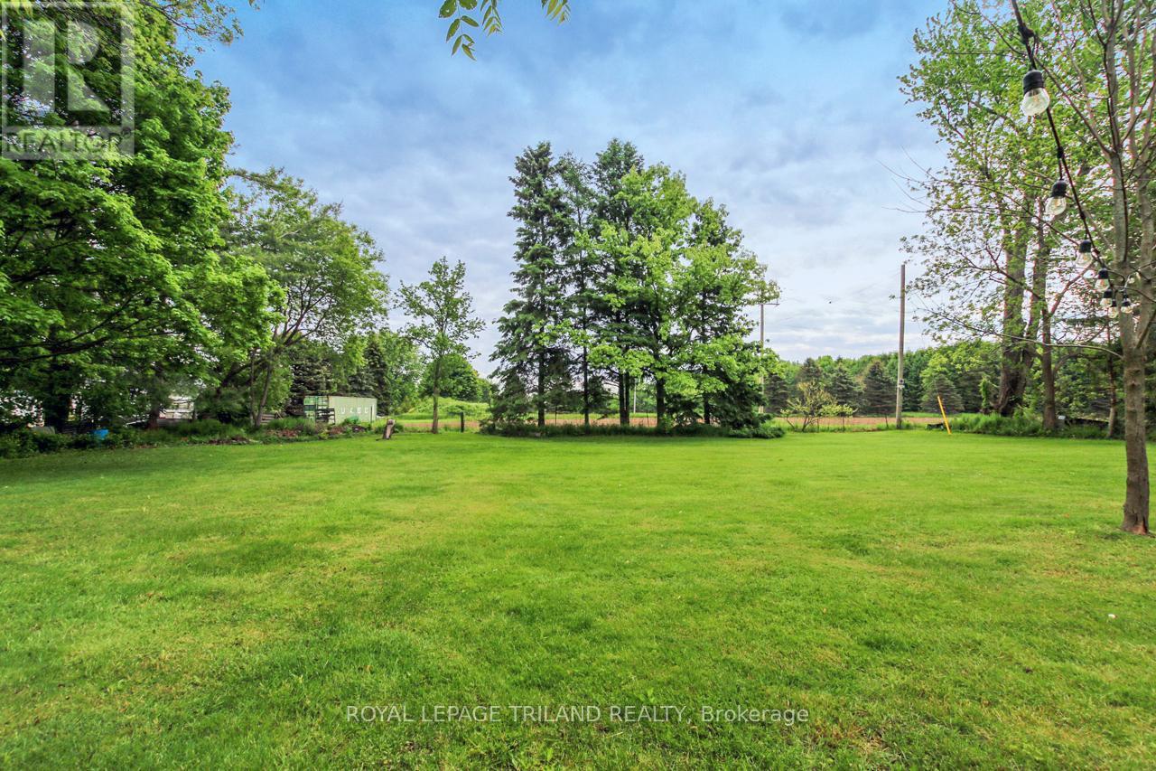 












9460 CURRIE ROAD

,
Dutton/Dunwich (Wallacetown),




Ontario
N0L2M0

