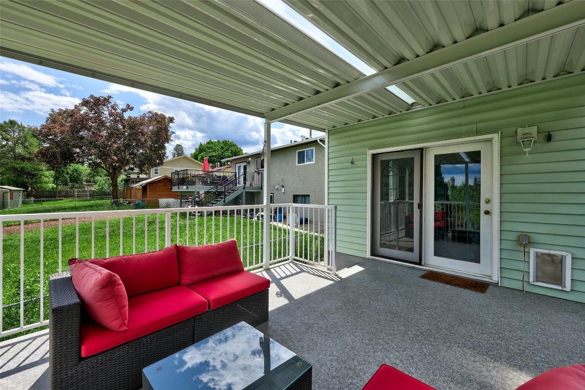 









755


ROBSON

Drive,
Kamloops,




BC
V2E 2G7

