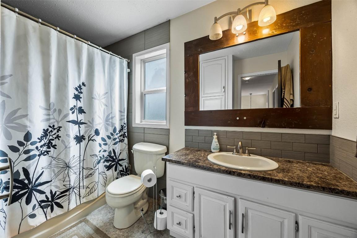 









755


ROBSON

Drive,
Kamloops,




BC
V2E 2G7

