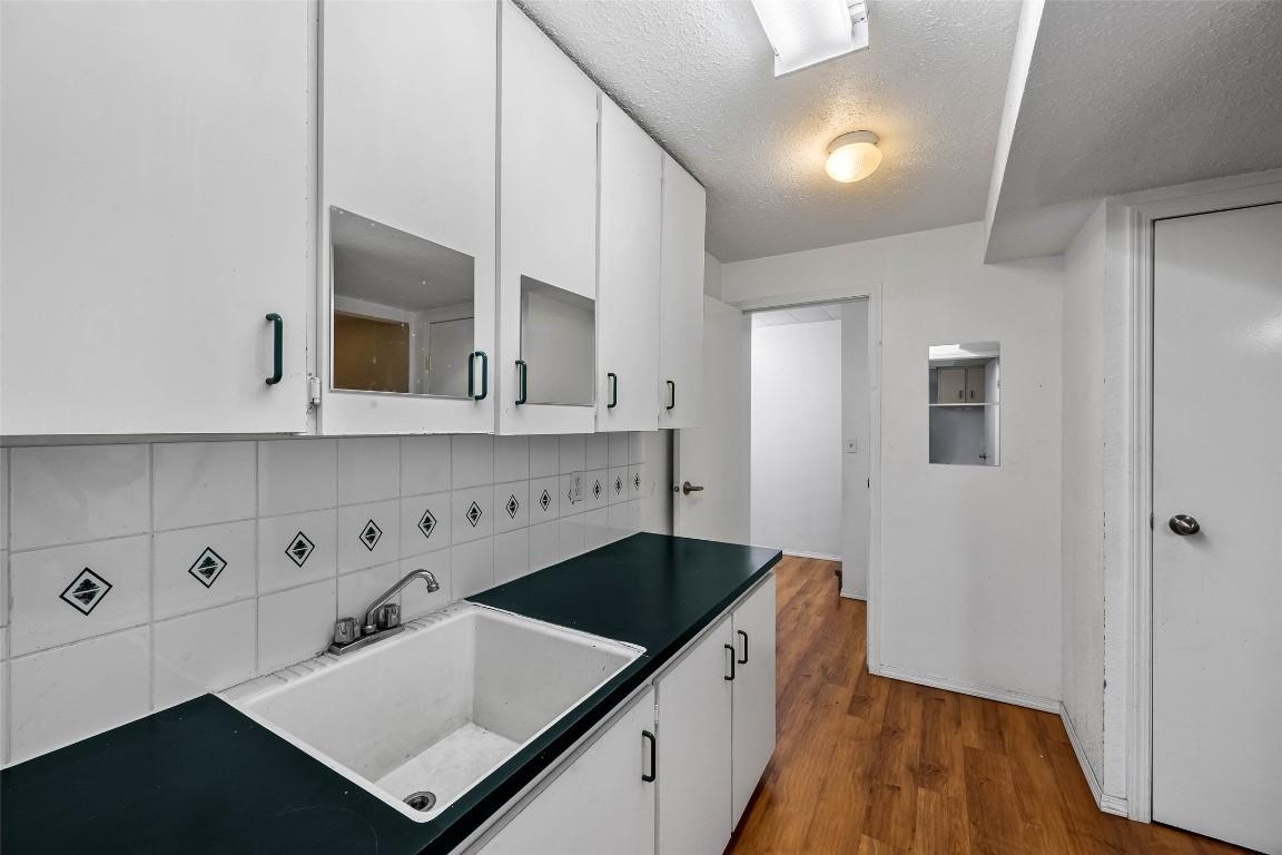 









755


ROBSON

Drive,
Kamloops,




BC
V2E 2G7


