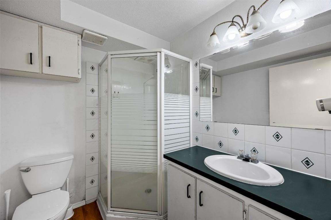









755


ROBSON

Drive,
Kamloops,




BC
V2E 2G7

